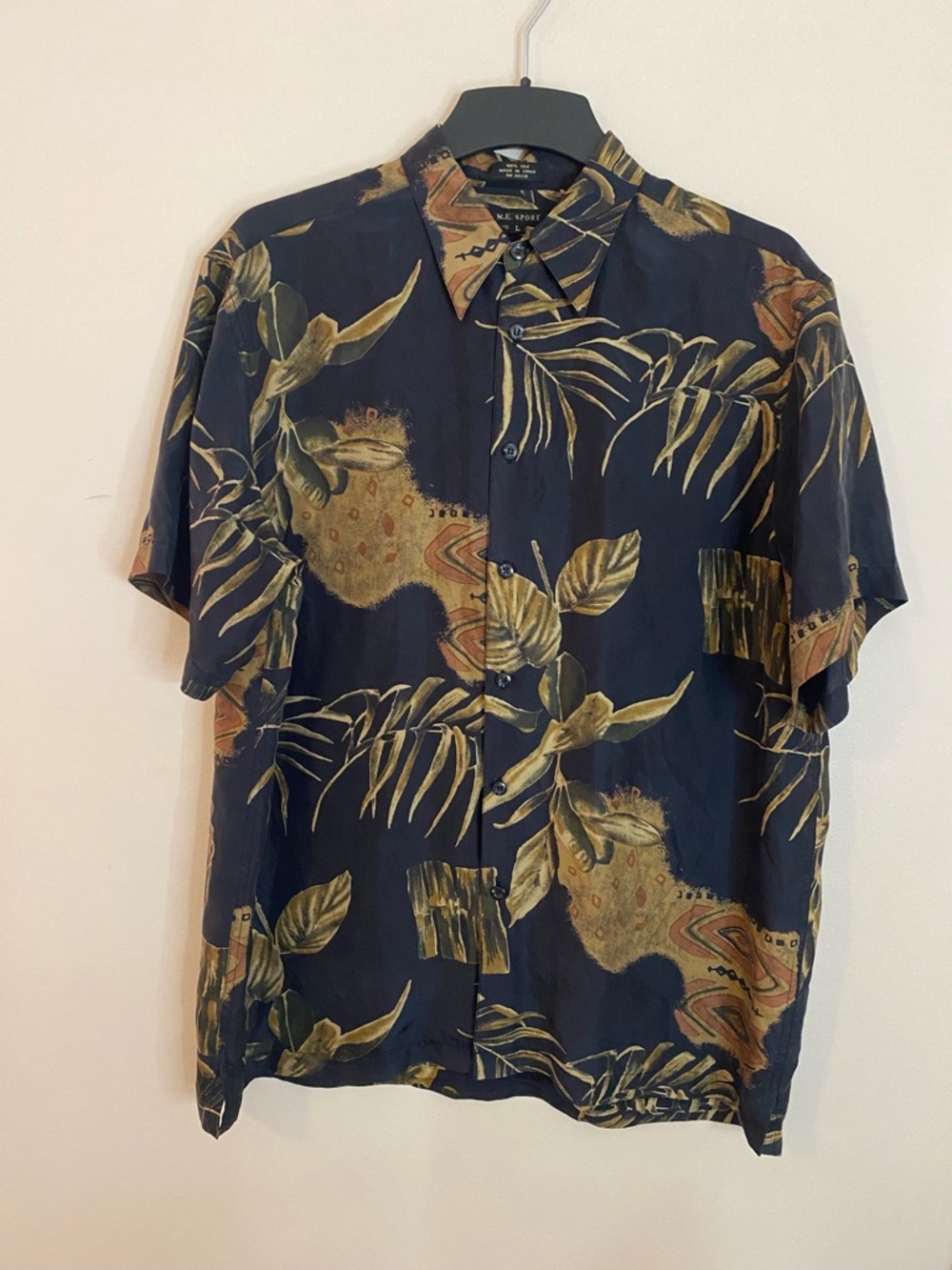 M.E Sport 100% Silk  Black and Gold Tropical Leaf Short-Sleeve Button-Down